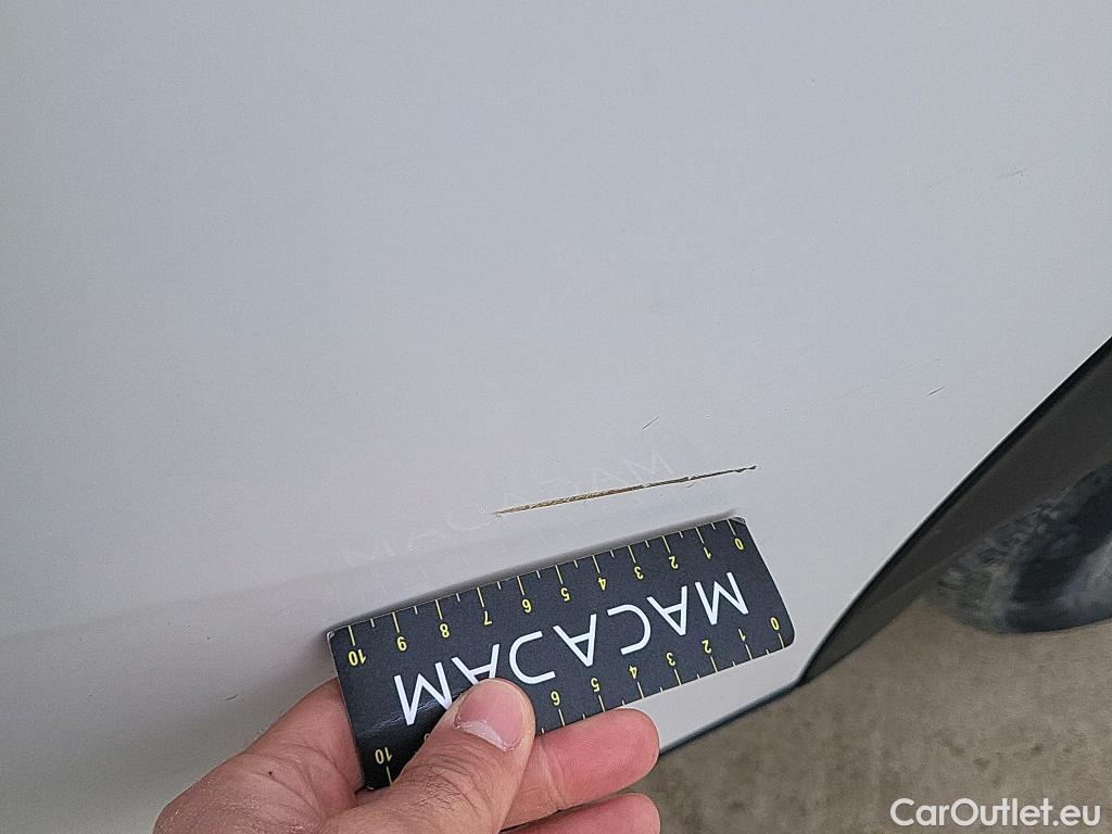  Peugeot  2008 PEUGEOT  / 2019 / 5P / todoterreno Active BlueHDI 100 S&S BVM6 #16