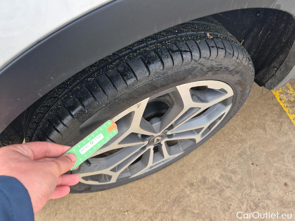  Renault  Kadjar RENAULT  / 2019 / 5P / crossover Zen GPF TCe 103kW (140CV) EDC #20