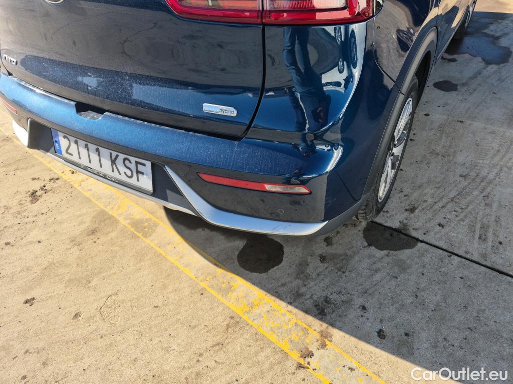  KIA  Niro KIA  / 2016 / 5P / crossover 1.6 GDi Híbrido 104kW (141CV) Drive #17