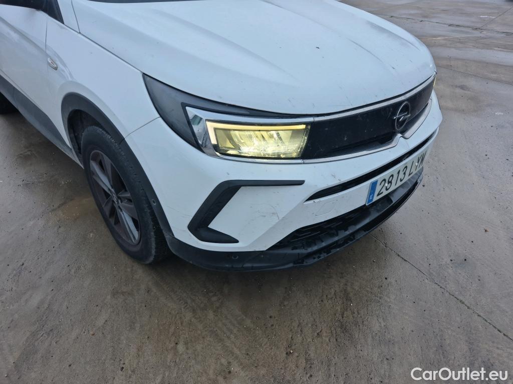  Opel   Grandland X OPEL Grandland / 2021 / 5P / todoterreno 1.5 CDTi Business Edition Auto #33