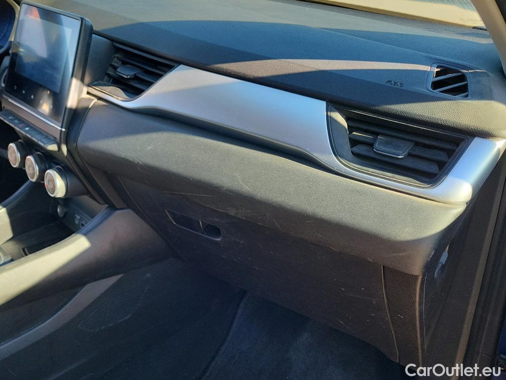  Renault  Captur RENAULT  / 2020 / 5P / todoterreno Intens TCe 90 #33