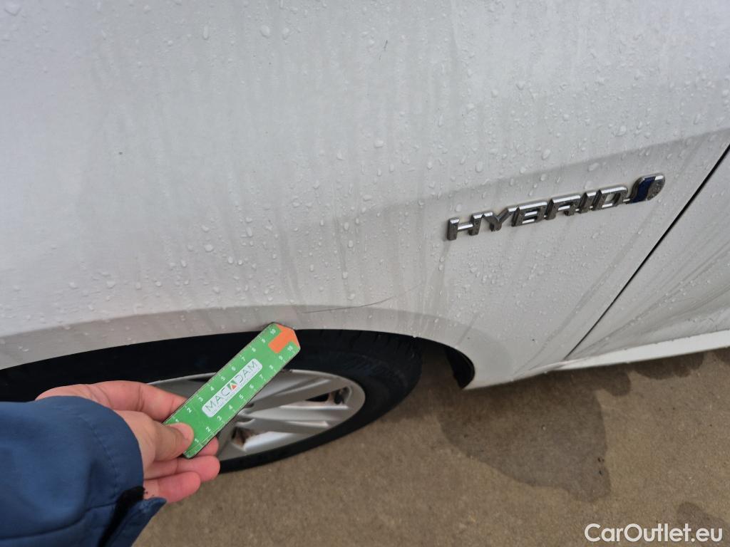  Toyota  Corolla TOYOTA  1.8 125H ACTIVE TECH E-CVT #37