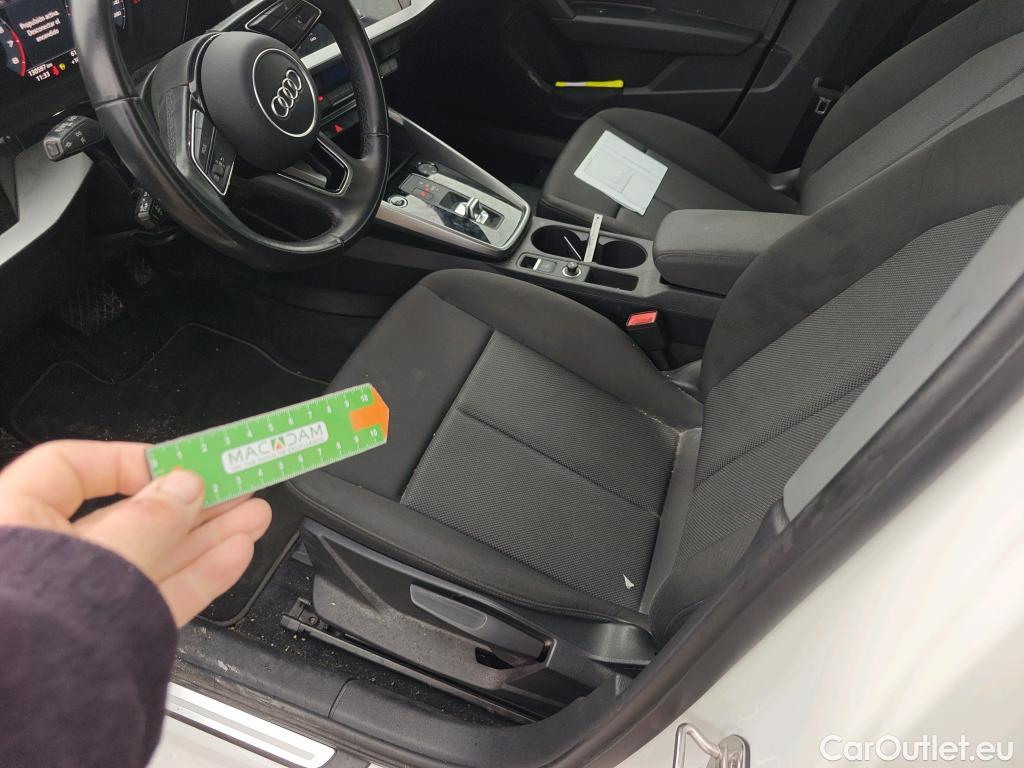  Audi  A3 AUDI  / 2020 / 5P / berlina con portón Sportback Advanced 30 TFSI 81kW S tronic (AC) #8
