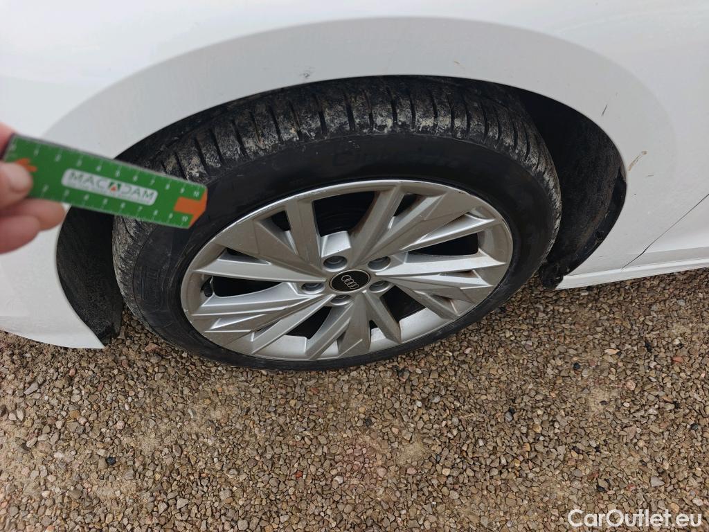  Audi  A3 AUDI  / 2020 / 5P / berlina con portón Sportback Advanced 30 TFSI 81kW S tronic (AC) #10