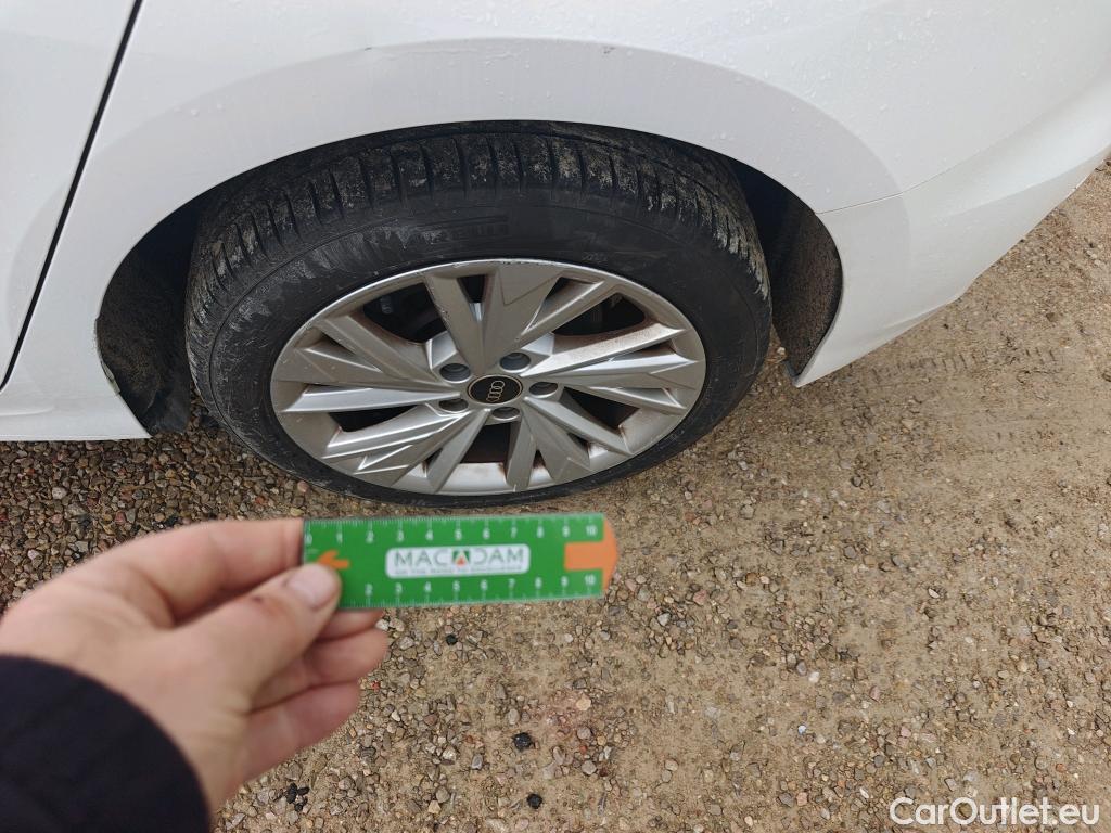  Audi  A3 AUDI  / 2020 / 5P / berlina con portón Sportback Advanced 30 TFSI 81kW S tronic (AC) #11