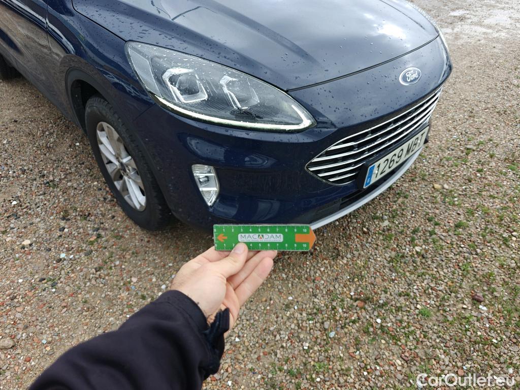  Ford  Kuga FORD  / 2019 / 5P / todoterreno Titanium 2.5 Duratec FHEV 140kW Auto #30