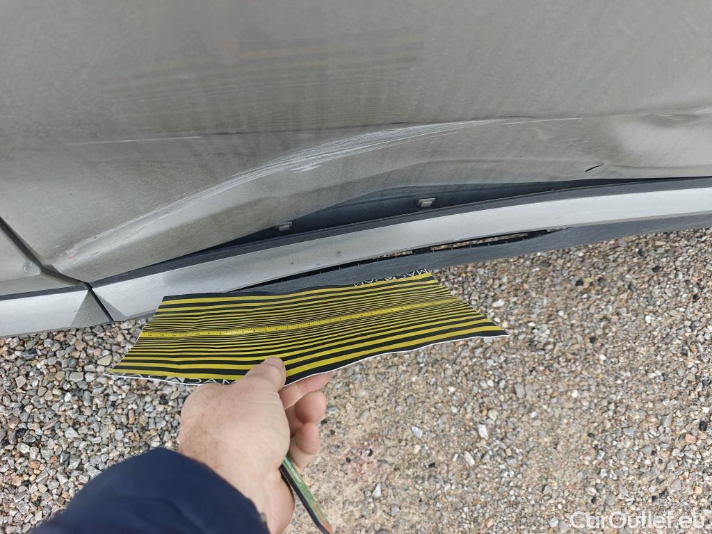  Hyundai  Santa Fe HYUNDAI  / 2021 / 5P / todoterreno 1.6 TGDi HEV Tecno Auto 4x2 #4