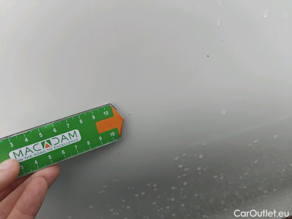  Bmw  Serie 3 BMW  / 2018 / 4P / sedán 318d Auto. #26