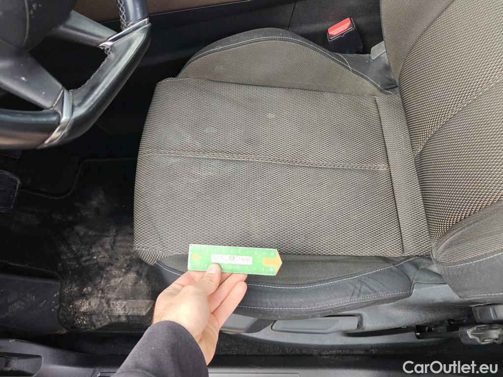  DS  DS7 DS DS 7 Crossback / 2017 / 5P / todoterreno BlueHDi DE 96kW (130CV) Auto. CHIC (AC) #25