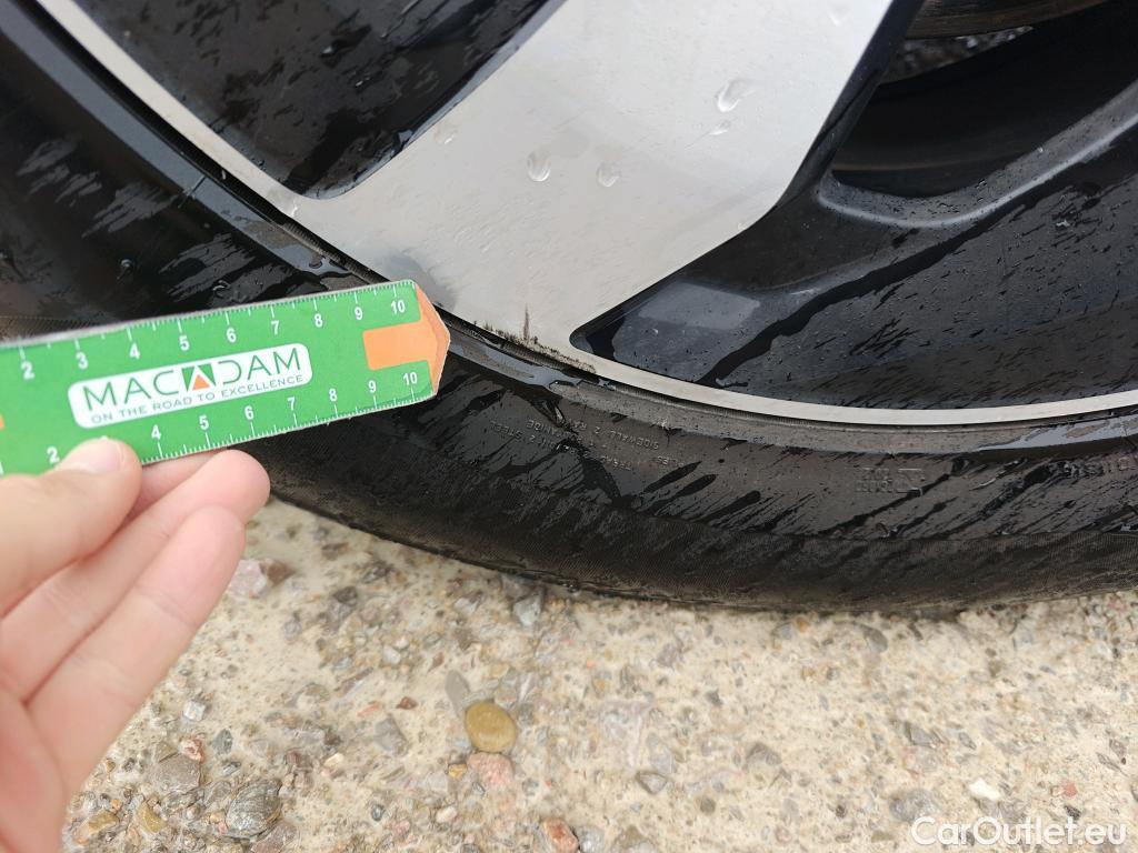  Jaguar  F-PACE JAGUAR  / 2020 / 5P / todoterreno 2.0D I4 204PS AWD Auto MHEV Standard S #10