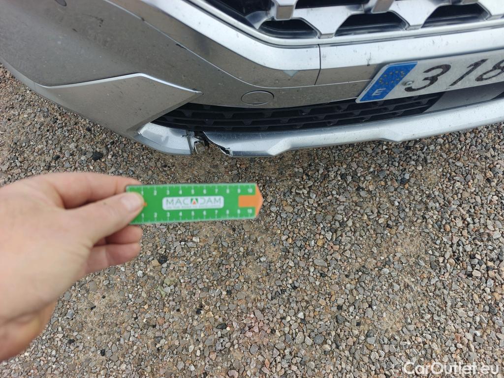  Hyundai  Santa Fe HYUNDAI  / 2021 / 5P / todoterreno 1.6 TGDi HEV Tecno Auto 4x2 #9