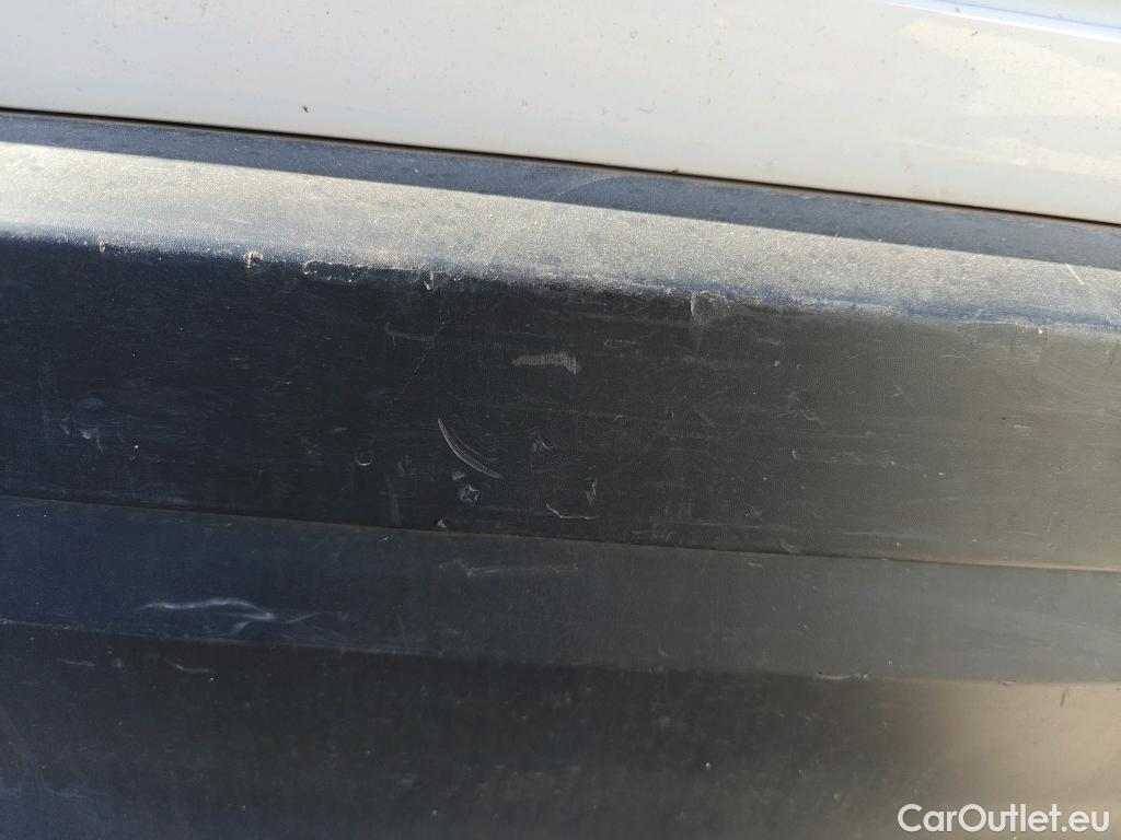  Citroen  C3 CITROEN  / 2016 / 5P / berlina con portón BlueHDi 73KW (100CV) S&S FEEL #33