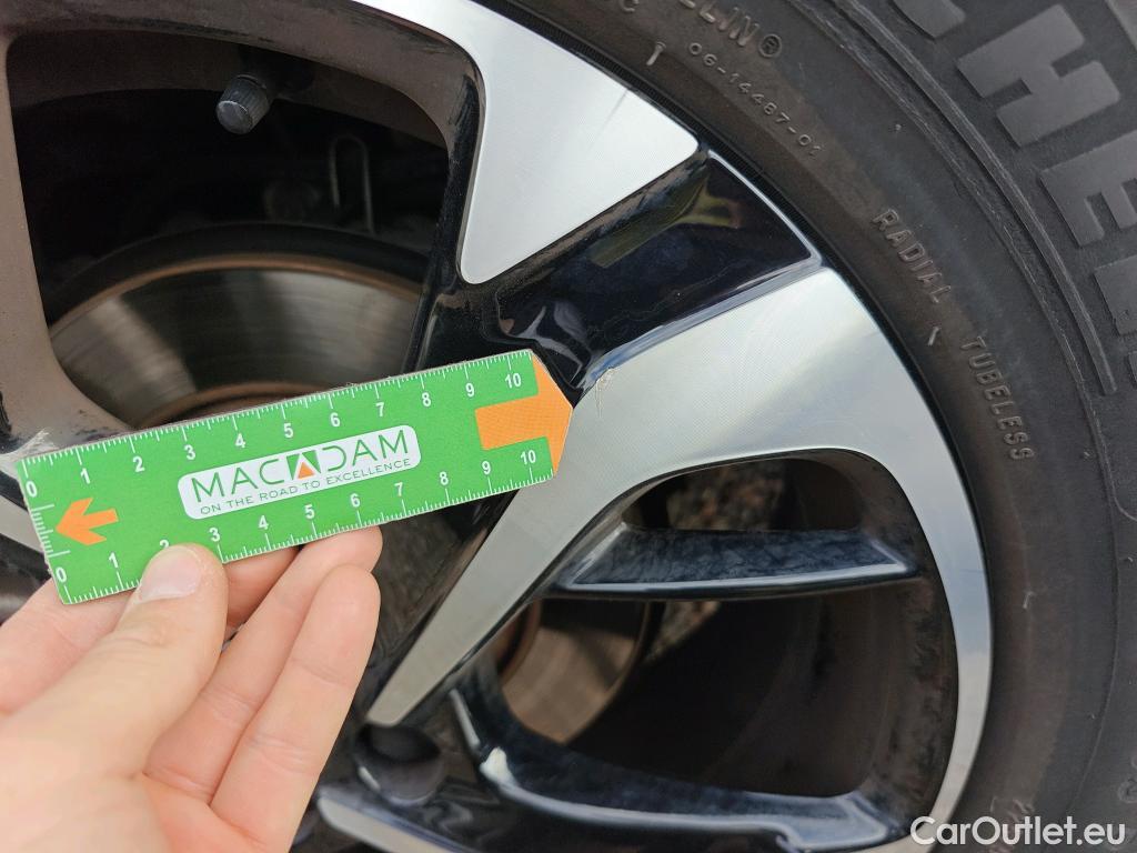  DS  DS7 DS DS 7 Crossback / 2017 / 5P / todoterreno BlueHDi DE 96kW (130CV) Auto. CHIC (AC) #52