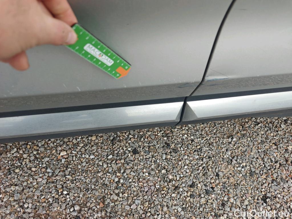  Hyundai  Santa Fe HYUNDAI  / 2021 / 5P / todoterreno 1.6 TGDi HEV Tecno Auto 4x2 #25