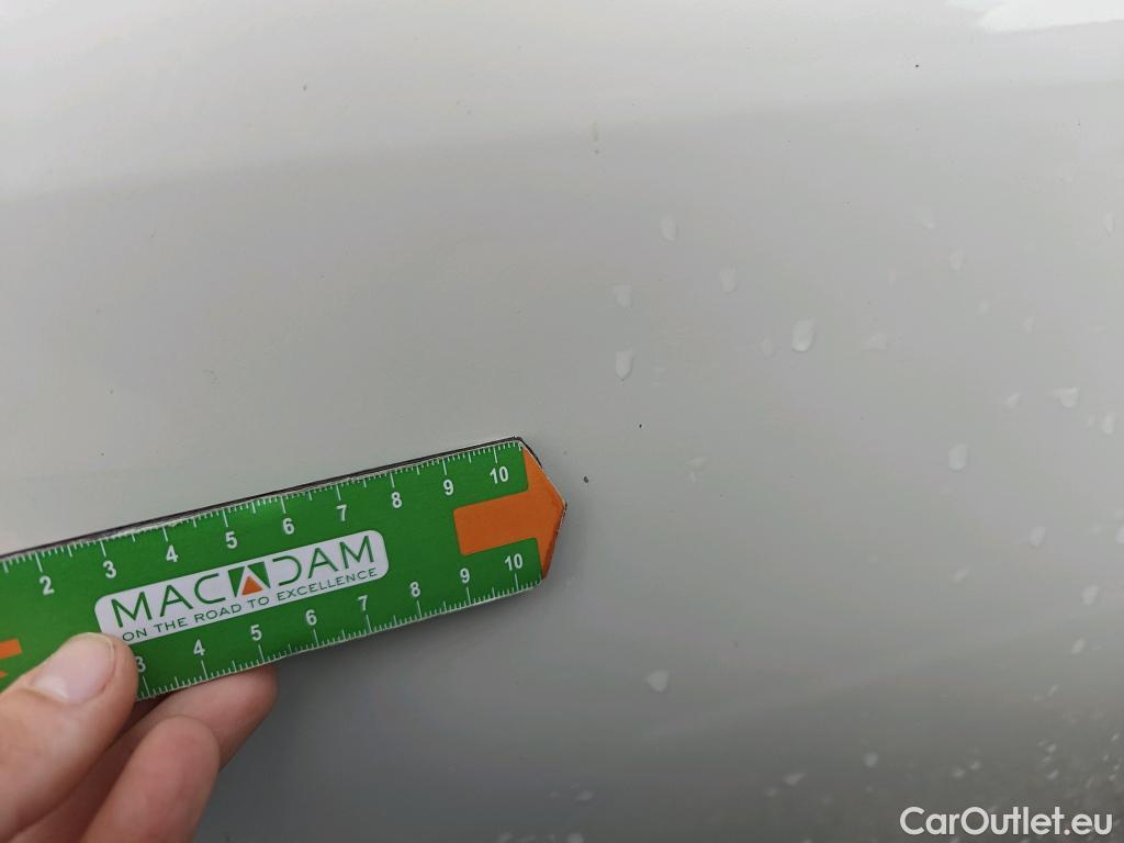  Bmw  Serie 3 BMW  / 2018 / 4P / sedán 318d Auto. #25