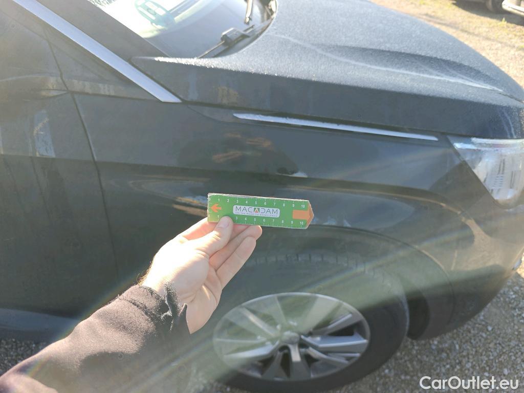  Peugeot  3008 PEUGEOT  / 2016 / 5P / todoterreno 1.5L BlueHDi 96kW (130CV) S&S Active #54