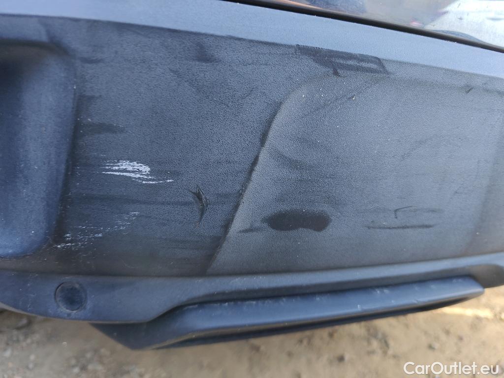  Peugeot  3008 PEUGEOT  / 2016 / 5P / todoterreno 1.5L BlueHDi 96kW (130CV) S&S Active #43