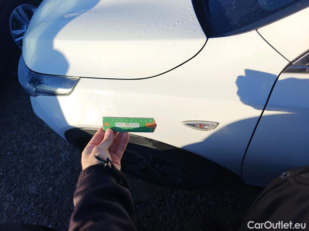  KIA  XCeed KIA  / 2019 / 5P / todoterreno 1.0 T-GDi Drive 88kW (120CV) #17