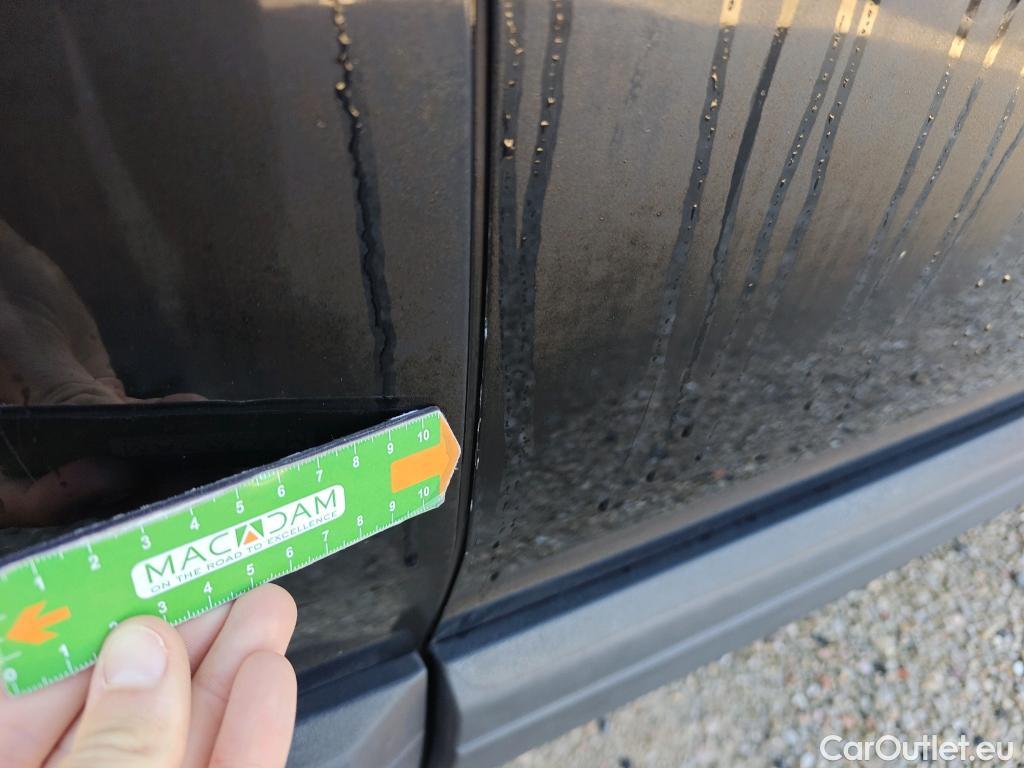  Peugeot  3008 PEUGEOT  / 2016 / 5P / todoterreno 1.5L BlueHDi 96kW (130CV) S&S Active #19