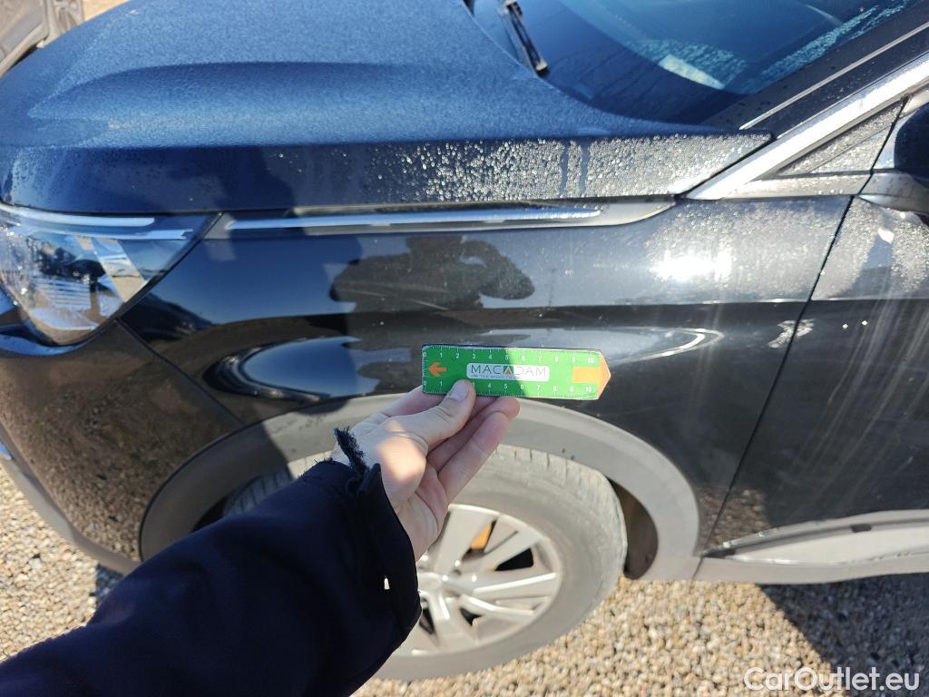  Peugeot  3008 PEUGEOT  / 2016 / 5P / todoterreno 1.5L BlueHDi 96kW (130CV) S&S Active #61