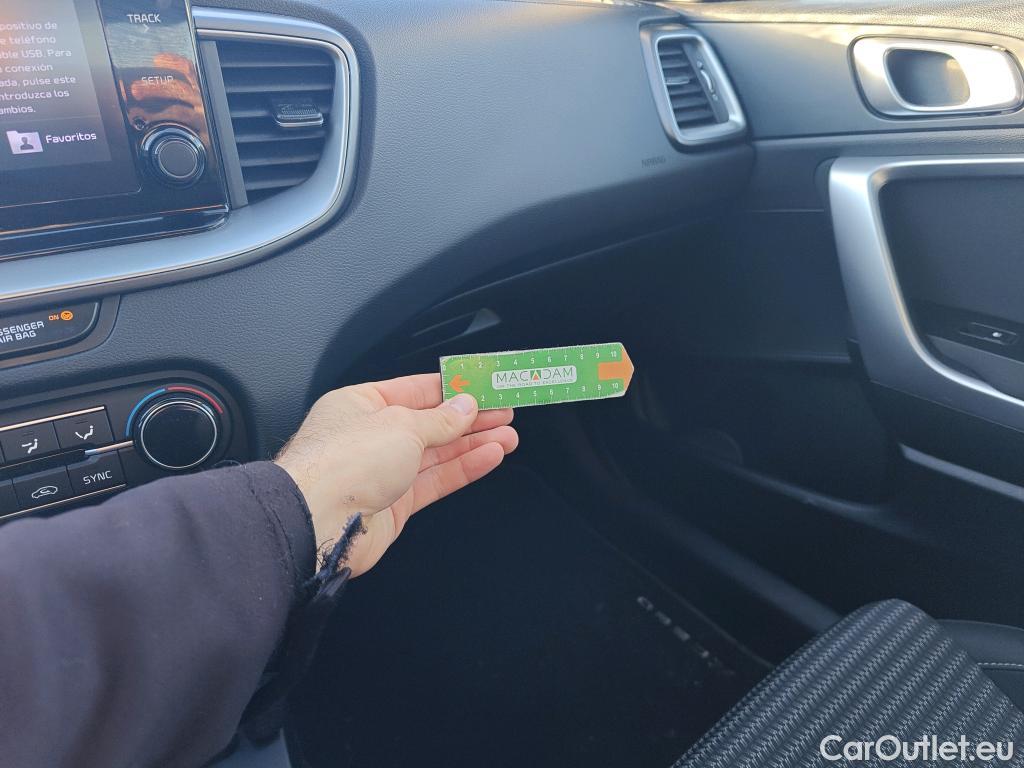  KIA  XCeed KIA  / 2019 / 5P / todoterreno 1.0 T-GDi Drive 88kW (120CV) #10