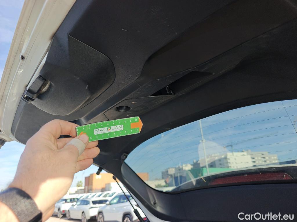  Peugeot  2008 PEUGEOT  / 2019 / 5P / todoterreno Allure BlueHDI 81kW (110CV) #10