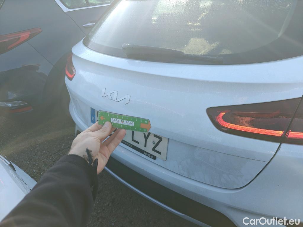  KIA  XCeed KIA  / 2019 / 5P / todoterreno 1.0 T-GDi Drive 88kW (120CV) #32