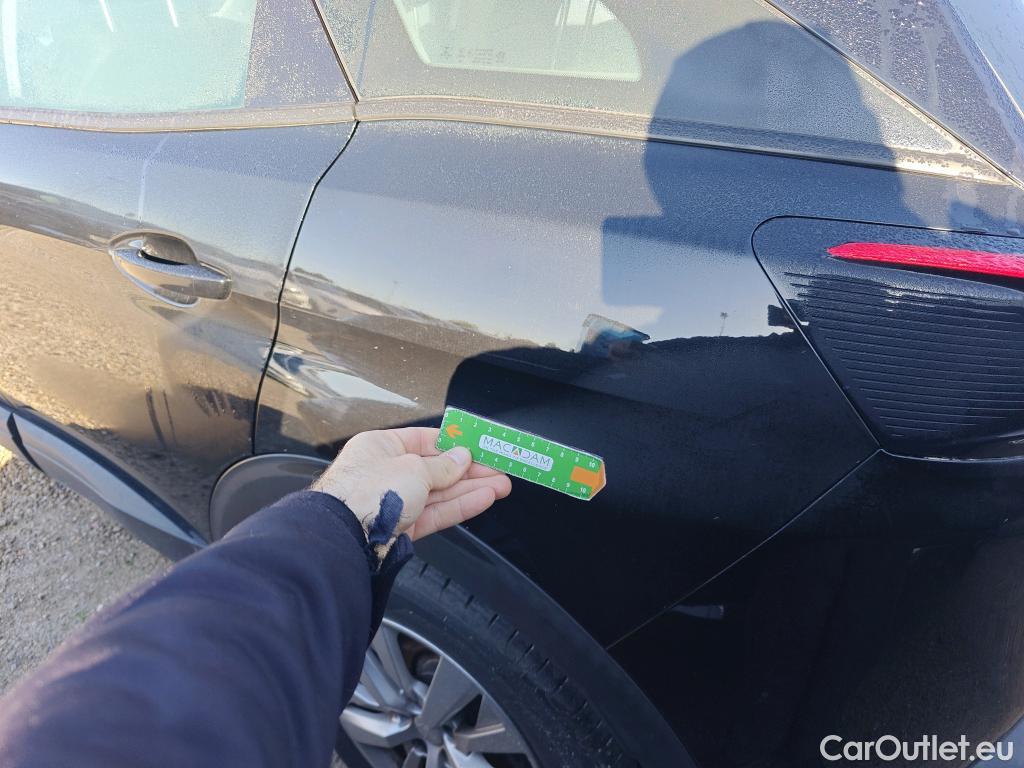  Peugeot  3008 PEUGEOT  / 2016 / 5P / todoterreno 1.5L BlueHDi 96kW (130CV) S&S Active #11