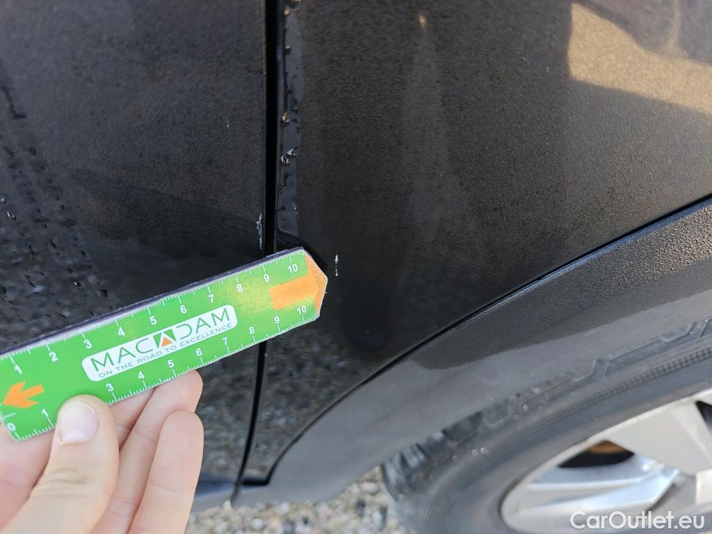  Peugeot  3008 PEUGEOT  / 2016 / 5P / todoterreno 1.5L BlueHDi 96kW (130CV) S&S Active #56