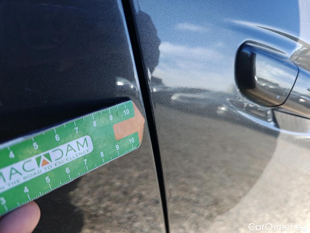  Peugeot  508 PEUGEOT  / 2018 / 5P / berlina con portón 5P Active Pack BlueHDi 130 S&S EAT8 #56