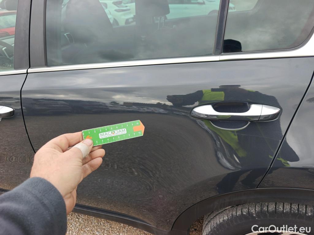  KIA  Sportage KIA  1.6MHEV Drive 100kW(136CV) 4x2(Crist Tintados)(CX) #38