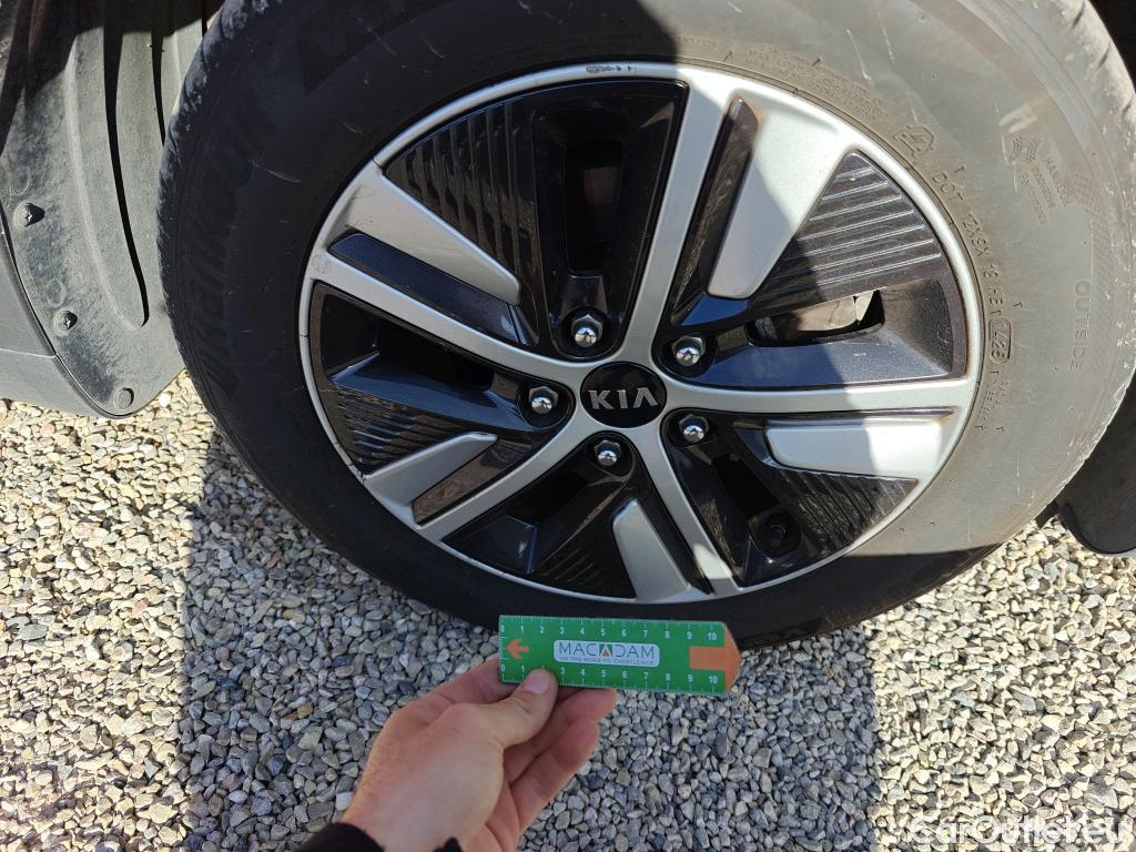  KIA  Niro KIA  / 2019 / 5P / crossover 1.6 GDi HEV 104kW (141CV) Drive #54