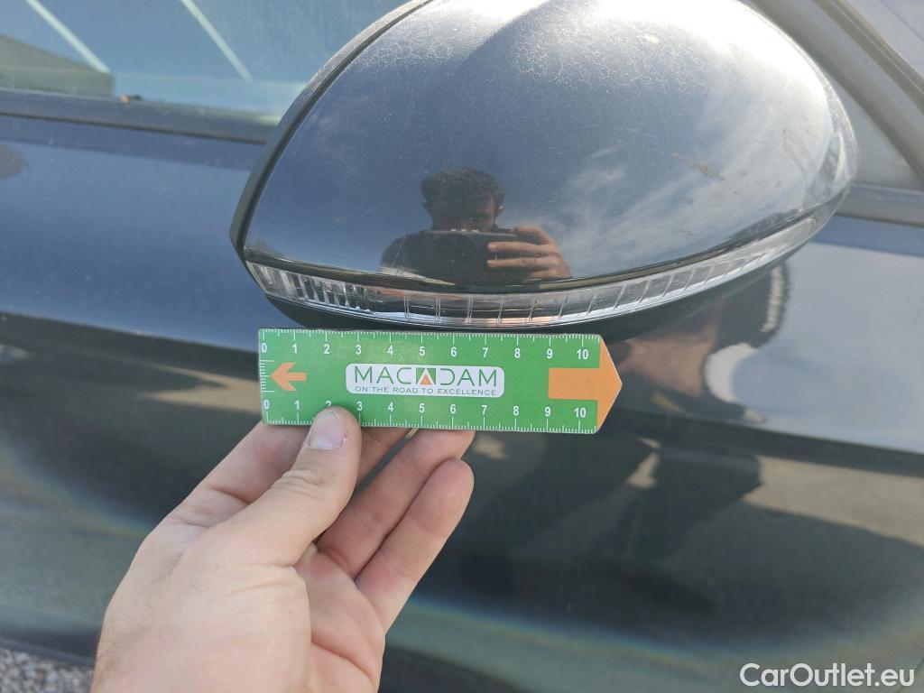  Volkswagen  Passat VOLKSWAGEN  / 2019 / 5P / familiar Variant Business 2.0 TDI 110kW #47