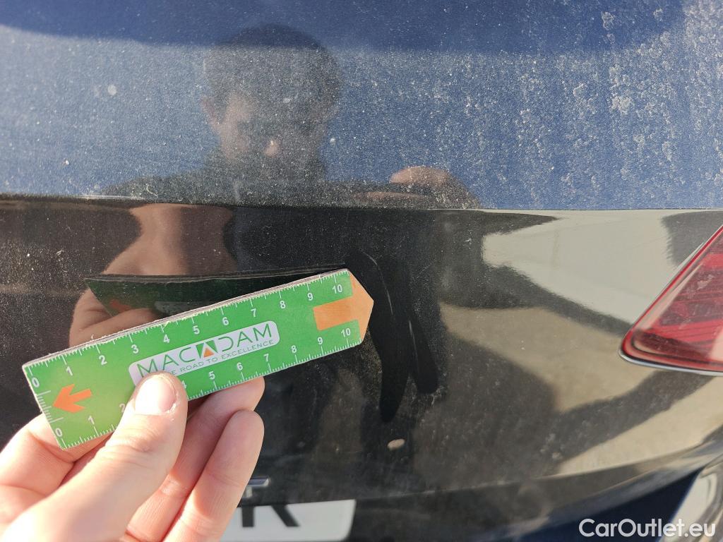  Volkswagen  Passat VOLKSWAGEN  / 2019 / 5P / familiar Variant Business 2.0 TDI 110kW #63