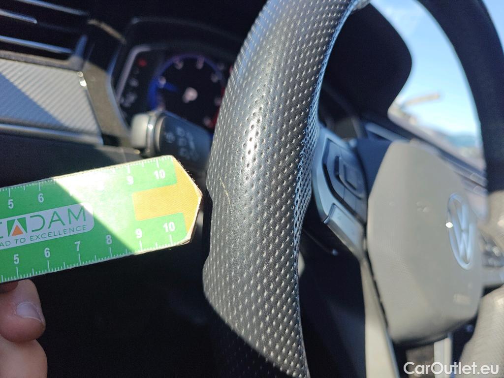  Volkswagen  Passat VOLKSWAGEN  / 2019 / 4P / sedán R-Line 2.0 TDI 110kW (150CV) DSG #30