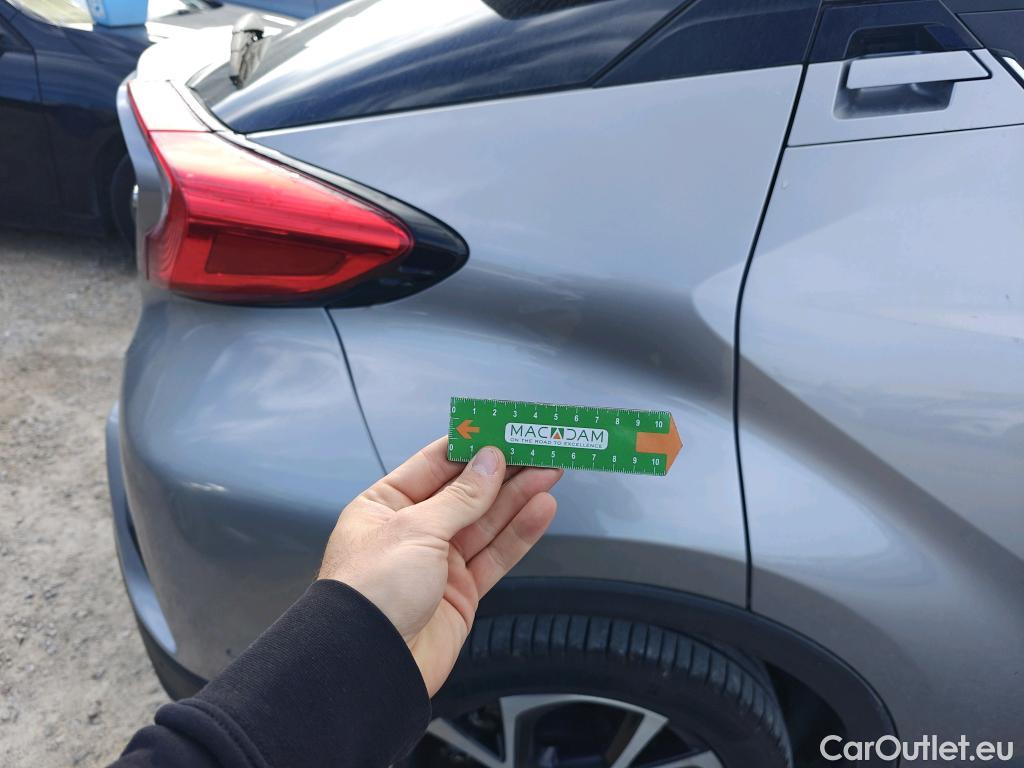  Toyota  C-HR TOYOTA  / 2016 / 5P / todoterreno 1.8 125H Advance (CX) #25