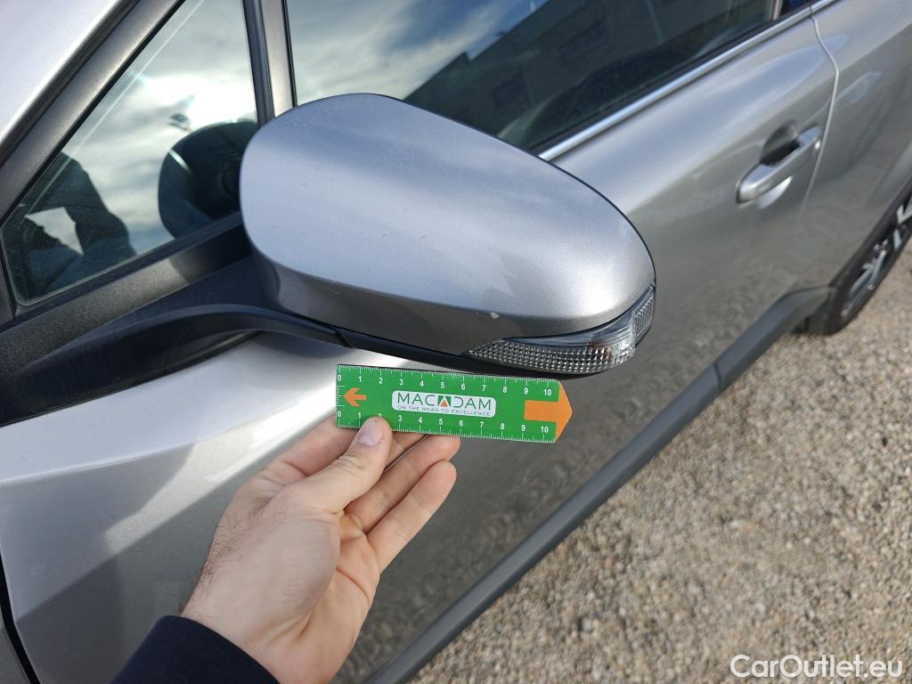  Toyota  C-HR TOYOTA  / 2016 / 5P / todoterreno 1.8 125H Advance (CX) #17