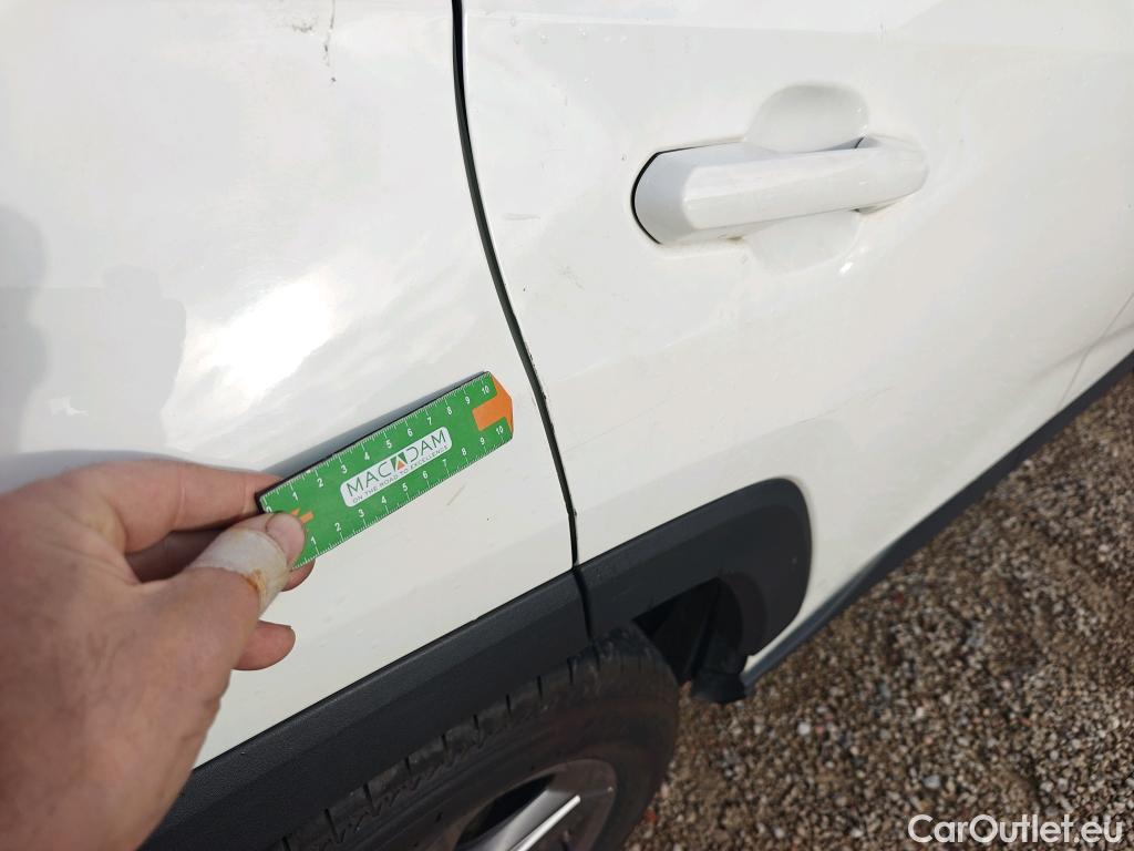  Toyota  RAV4 TOYOTA  / 2018 / 5P / todoterreno 2.5l 220H Advance #12