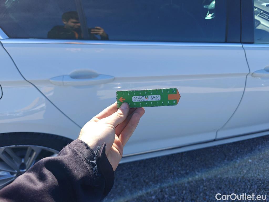  Volkswagen  Passat VOLKSWAGEN  / 2019 / 4P / sedán R-Line 2.0 TDI 110kW (150CV) DSG #39