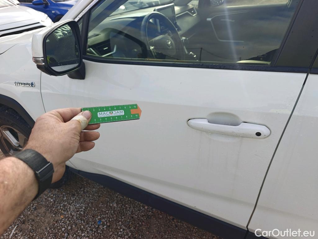  Toyota  RAV4 TOYOTA  / 2018 / 5P / todoterreno 2.5l 220H Advance #1