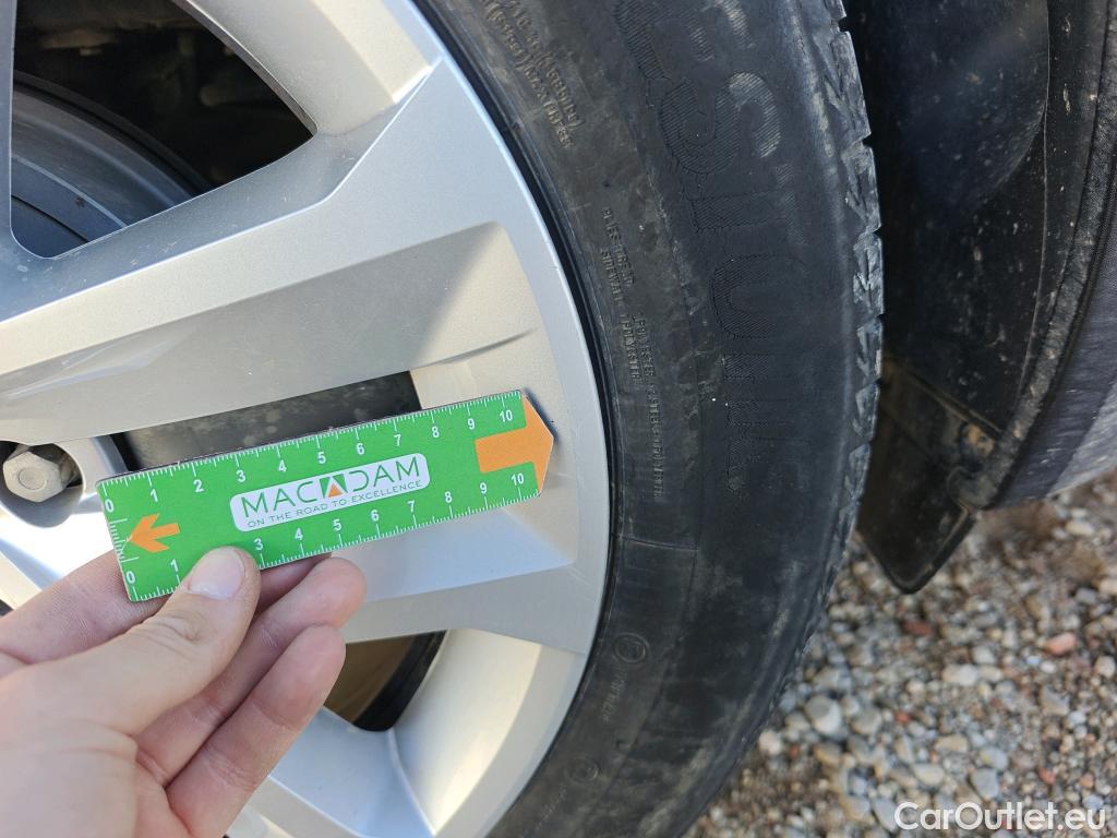  Renault  Captur RENAULT  / 2020 / 5P / todoterreno Intens TCe 90 #60