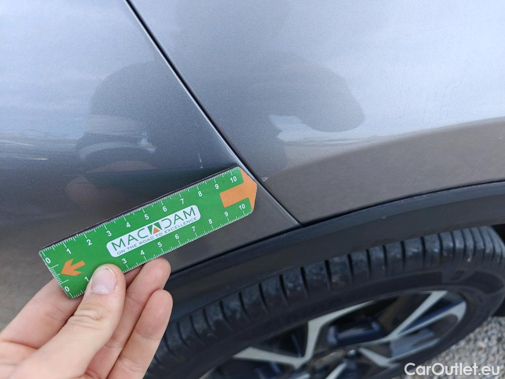  Toyota  C-HR TOYOTA  / 2016 / 5P / todoterreno 1.8 125H Advance (CX) #26