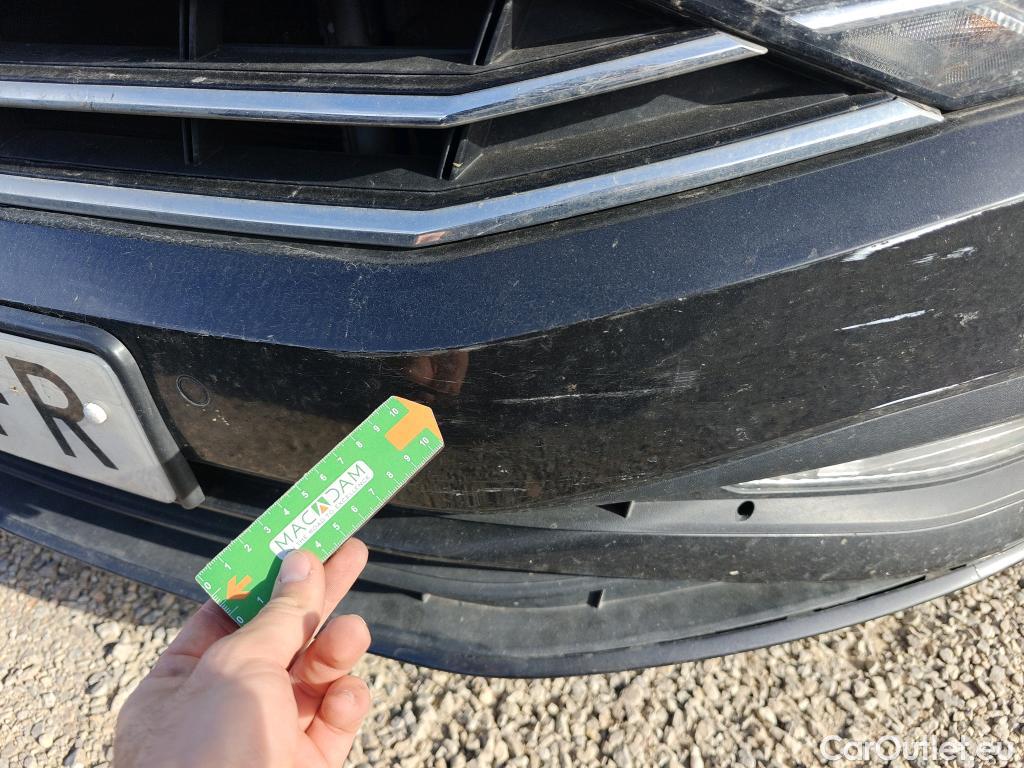  Volkswagen  Passat VOLKSWAGEN  / 2019 / 5P / familiar Variant Business 2.0 TDI 110kW #18