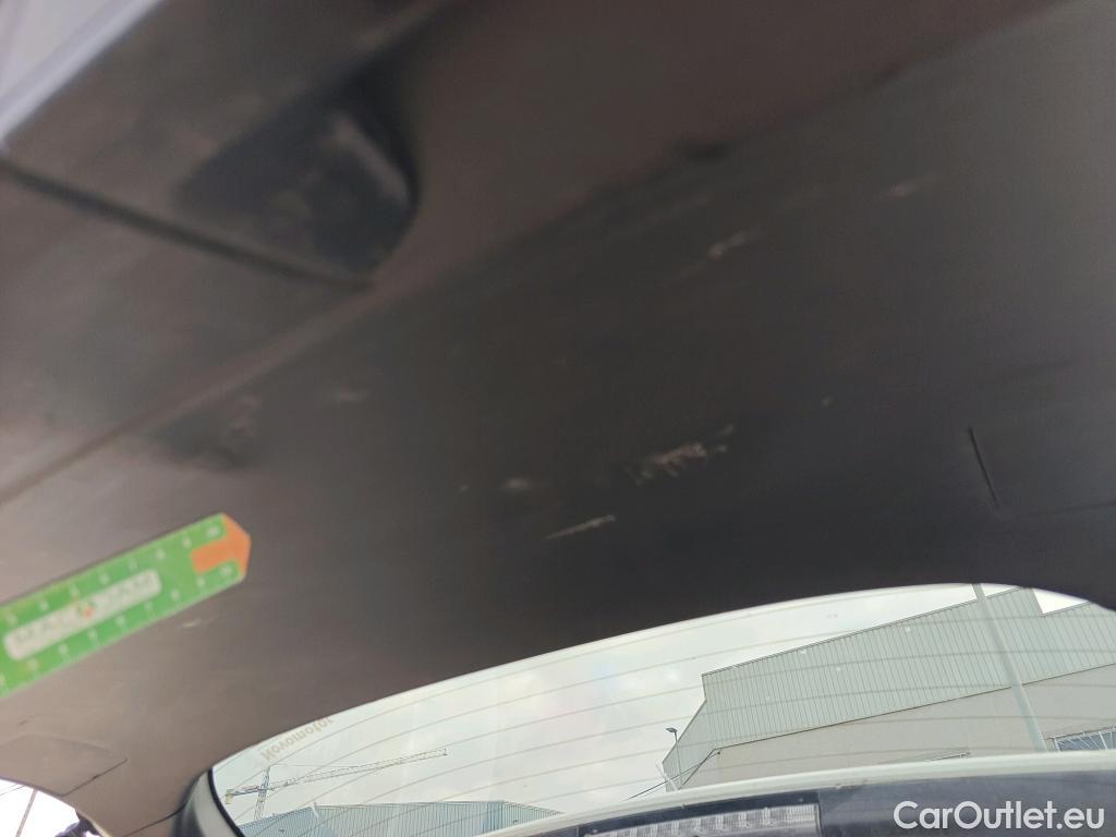  Toyota  RAV4 TOYOTA  / 2018 / 5P / todoterreno 2.5l 220H Advance #17