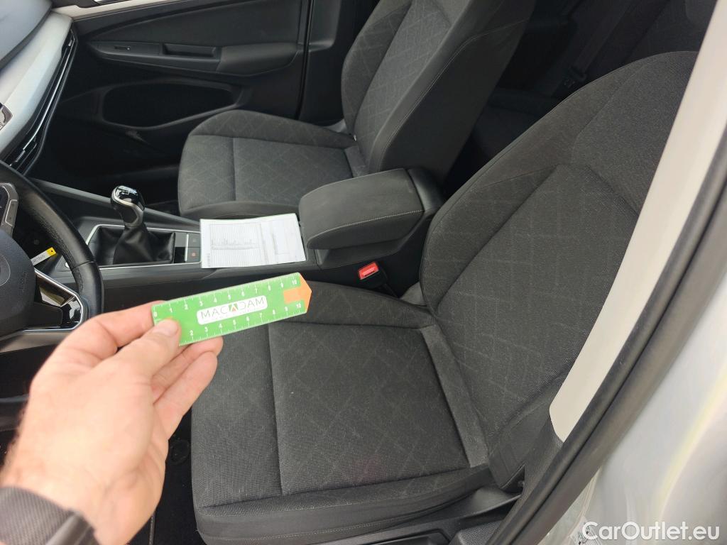  Volkswagen  Golf  VIII Berlina Life 2.0 TDI 115CV MT6 E6dT #16