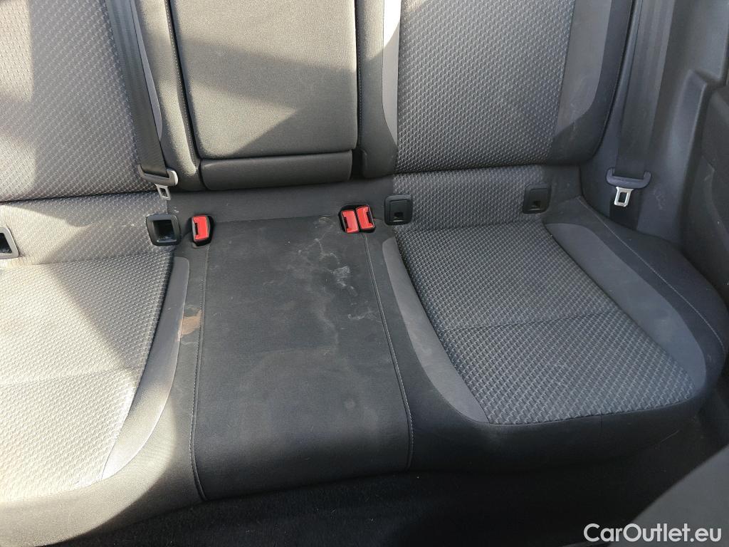  Volkswagen  Passat VOLKSWAGEN  / 2019 / 5P / familiar Variant Business 2.0 TDI 110kW #26