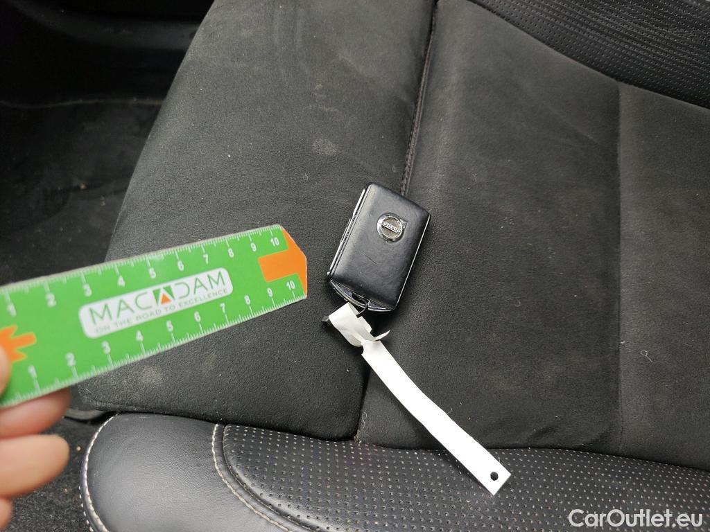  Volvo  XC 40 VOLVO XC40 / 2017 / 5P / todoterreno 1.5 T3 R-Design Auto #1