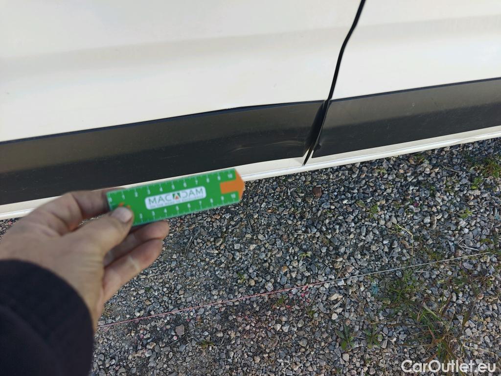  Citroen  Berlingo CITROEN  / 2018 / 4P / combi Talla M BlueHDi 100 S&S LIVE (AC) #8