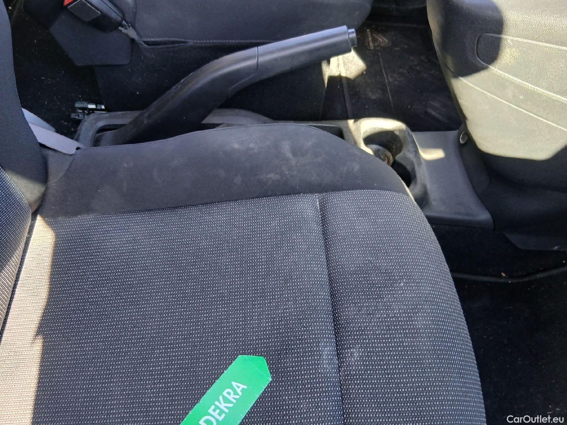  Citroen  Berlingo CITROEN  / 2018 / 4P / combi Talla M BlueHDi 100 S&S LIVE PACK BUSINE #17