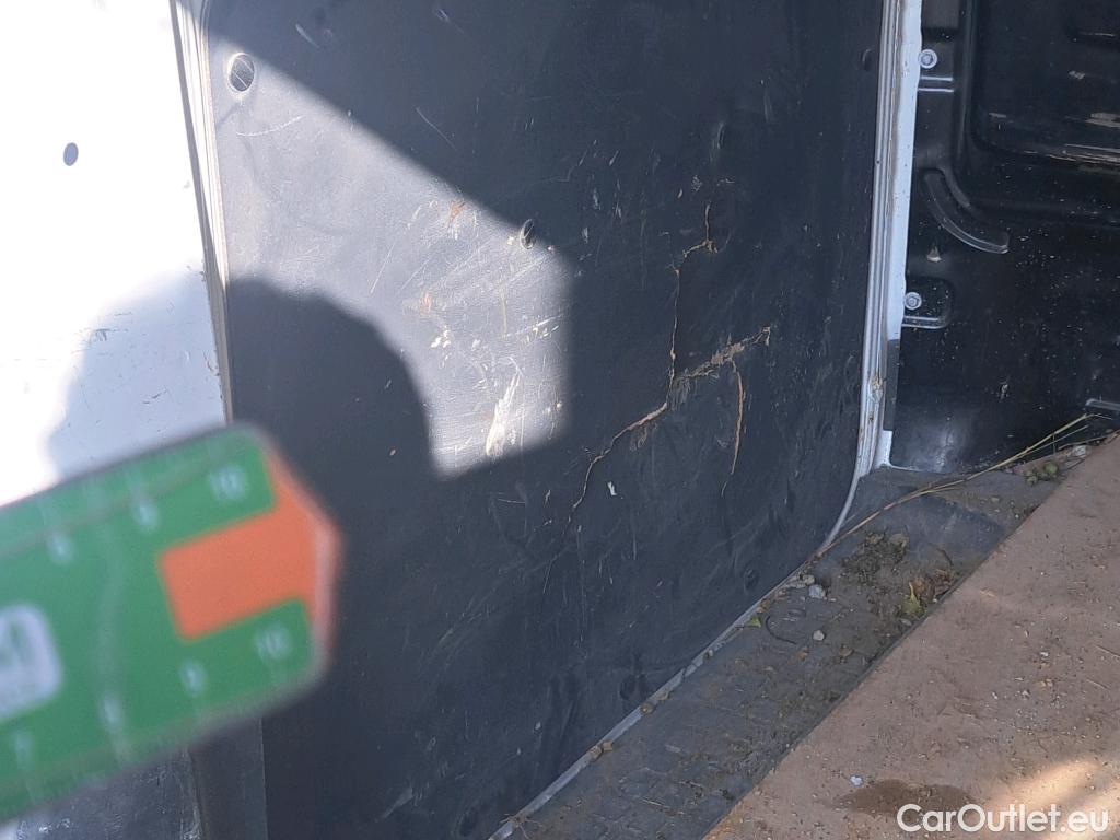  Citroen  Jumpy CITROEN  / 2016 / 4P / furgón Talla M BlueHDi 85KW (115CV) 6v Confort #87